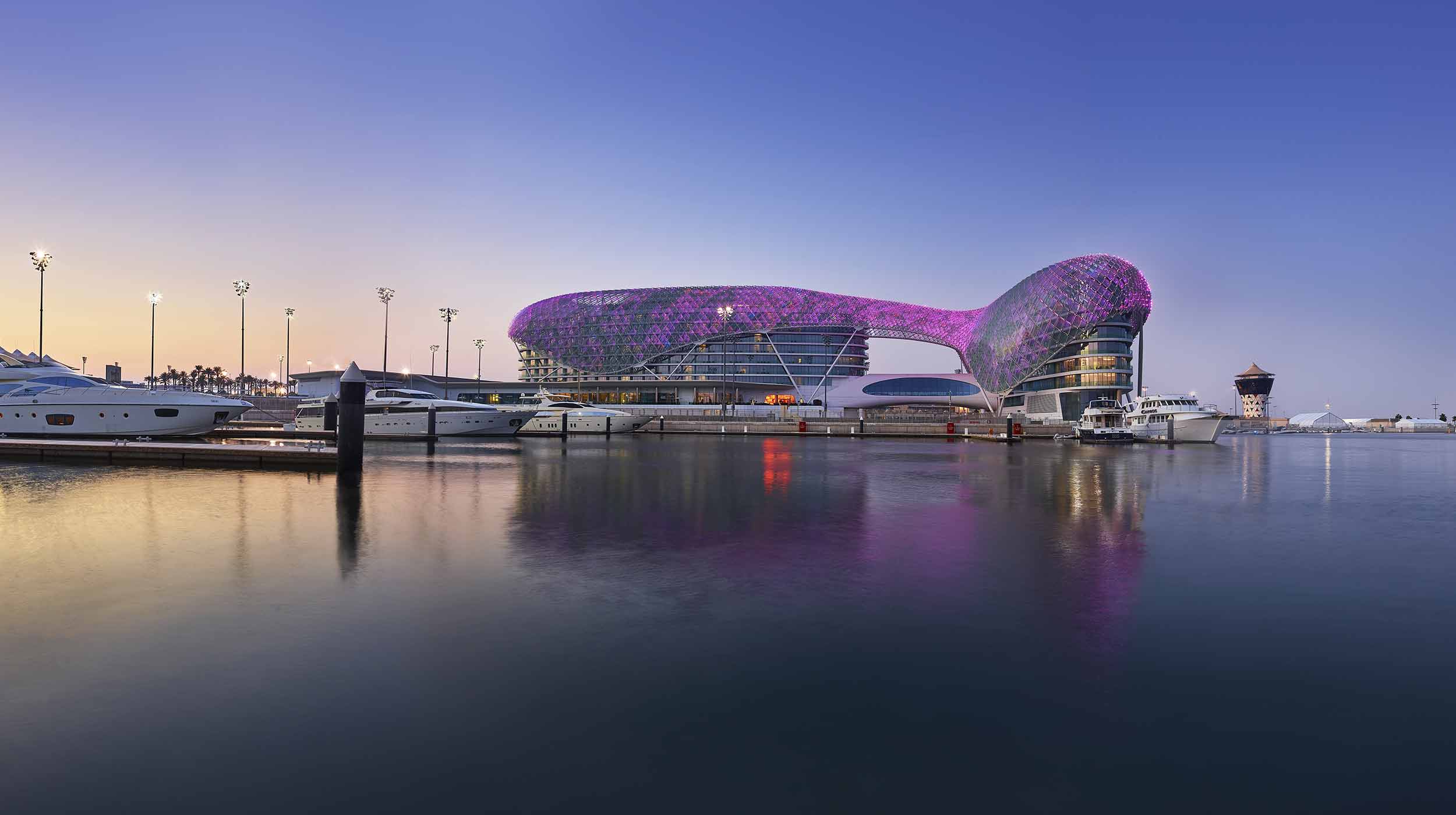 亚斯码头（Yas Marina）
